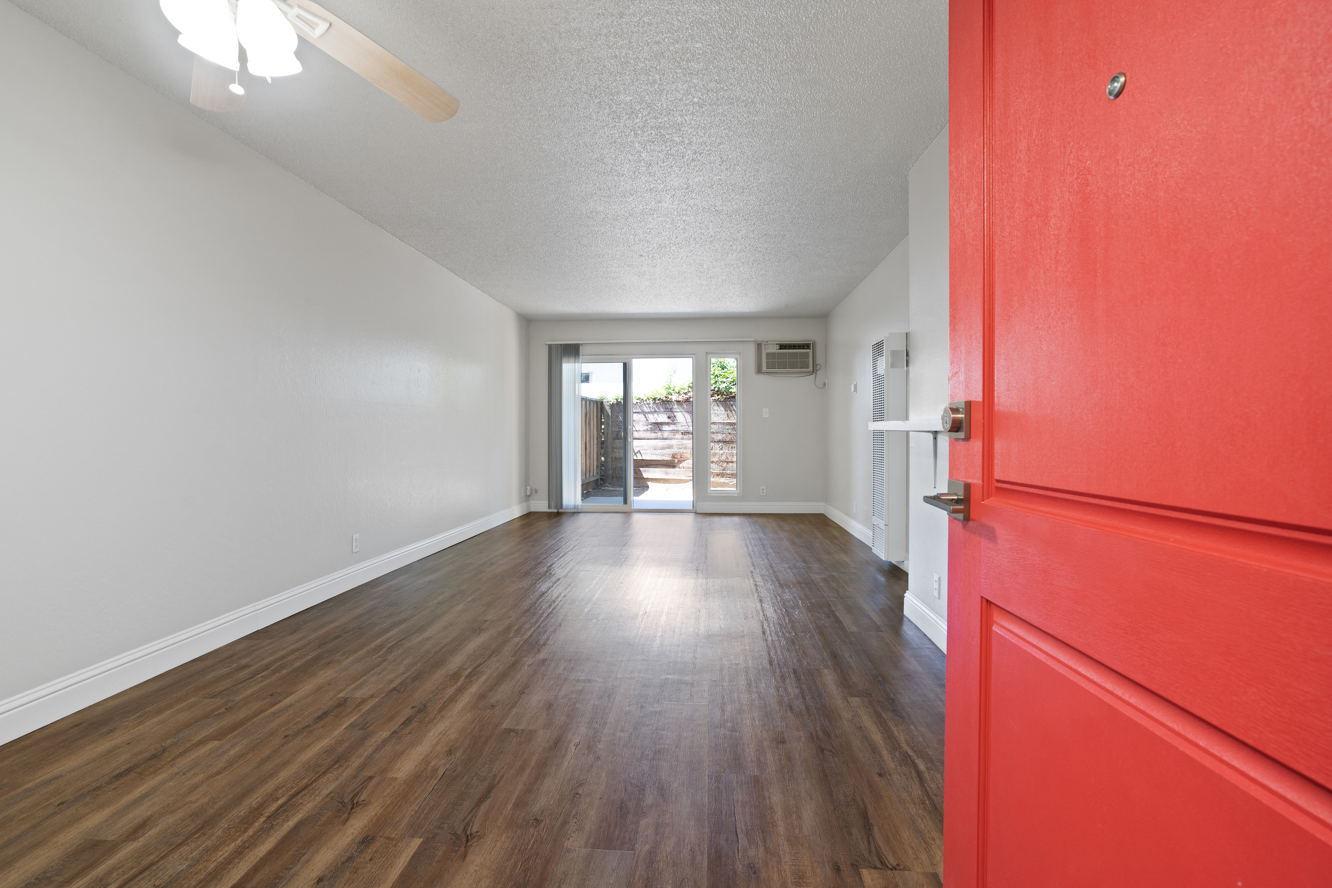 Coronado Apartments photo 3